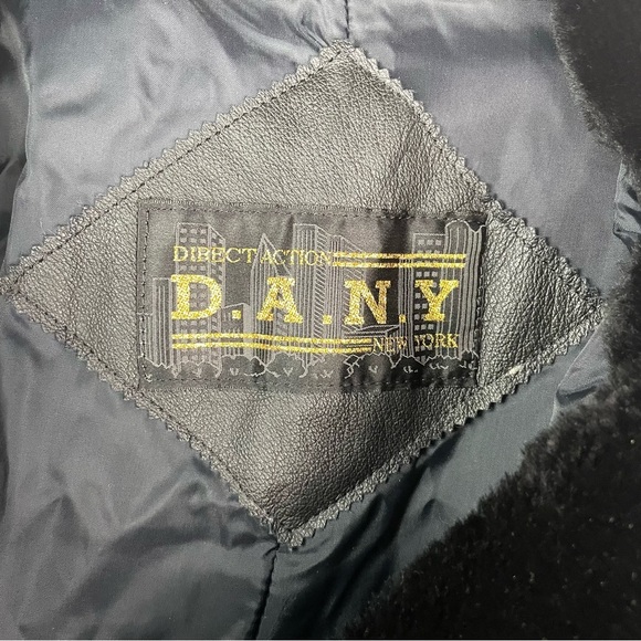 Direct Action D.A.N.Y New York Leather Trench Coat Fur - Picture 10 of 12